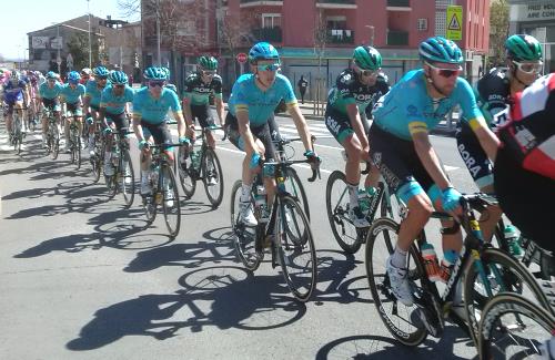 Volta ciclista a Catalunya davant Acadèmia